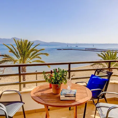 Beachfront Simar By Sealand شقة